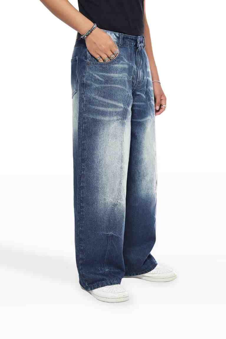 Skater baggy denim